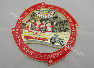 Custom Fiere Die Cast, Die Struck, Stamped Mer Zesamme Karneval medal by Two Tones Plating