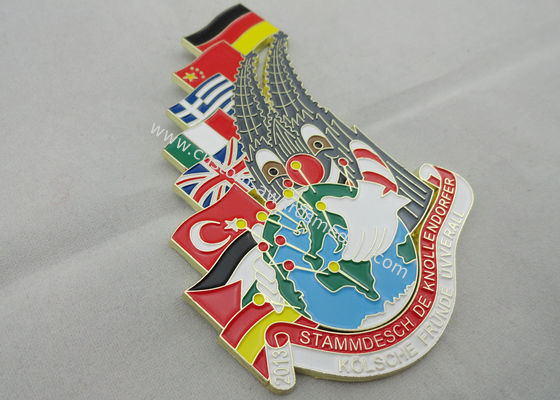 Custom Zinc Alloy Kolsche Frunde Carnival Medal with Soft Enamel, Gold Plating, Die Cast