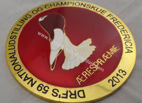 Custom Imitation hard enamel Transparent Badge, Zinc Alloy Souvenir Badges with Gold Plated