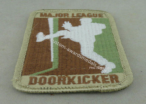 Back Twill / Threads Polyester Custom Embroidery Patches For Club / Uniform