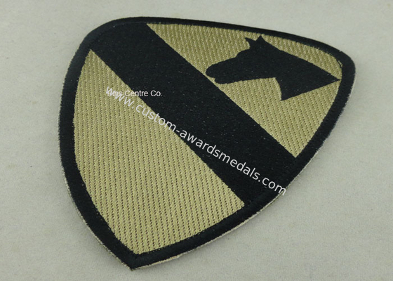 Heat Cut Custom Embroidery Patches with Hot Melt Adhesive 10 mm Thickness