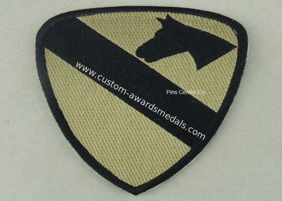 Heat Cut Custom Embroidery Patches with Hot Melt Adhesive 10 mm Thickness