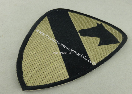 Heat Cut Custom Embroidery Patches with Hot Melt Adhesive 10 mm Thickness