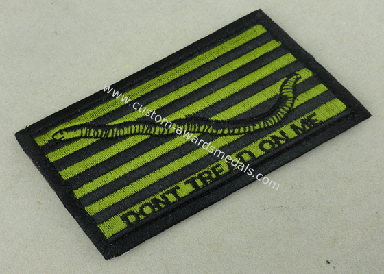 Eco - Friendly Custom Embroidery Patches Lockrand Laser Cut Flower Woven / Texile