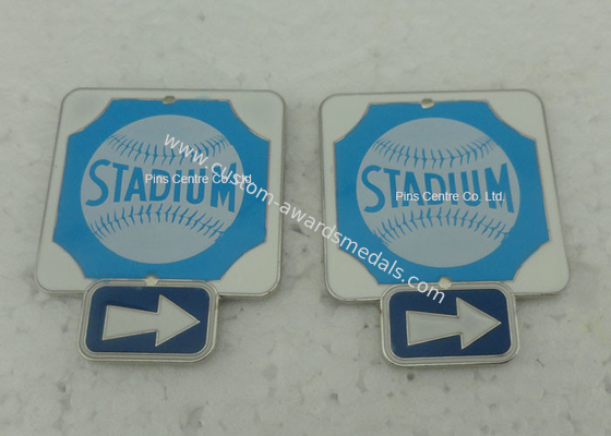 Business Promotional Soft Enamel Epoxy Award Pin , Photo Etched Club Pin