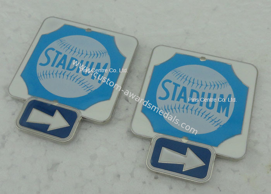 Business Promotional Soft Enamel Epoxy Award Pin , Photo Etched Club Pin