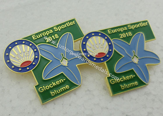 Cute Enamel Gold School Lapel Pin For Souvenir Brass Material Durable